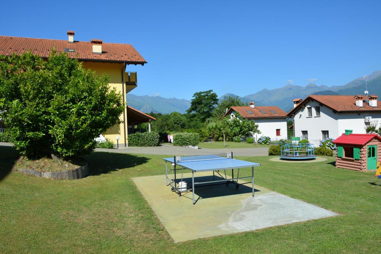 Residence Girasole Casa Rossa A Colico Bagian luar foto
