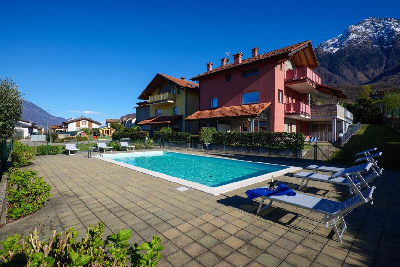 Residence Girasole Casa Rossa A Colico Bagian luar foto
